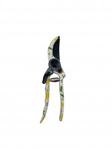 Floral Printed Aluminum bypass garden pruning shears